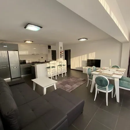 Cara - 5 Min Walk To The