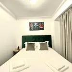 Cara - 5 Min Walk To The