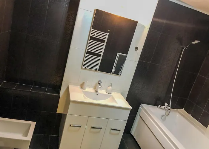 アパート Cara - 5 Min Walk To The コンスタンツァ